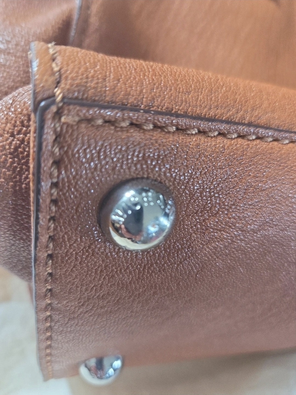 MICHAEL MICHAEL KORS🍾Nwot🍾Tan Leather Satchel Bag - Picture 7 of 7